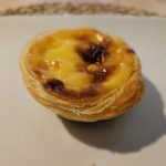 Pastéis de Nata, portugiesisches Gebäck, Blätterteig, Puddingtörtchen