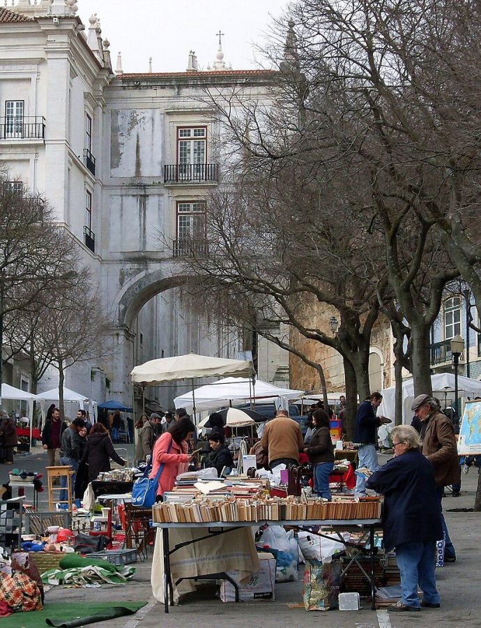 Flohmarkt Feira da Ladra in Lissabon