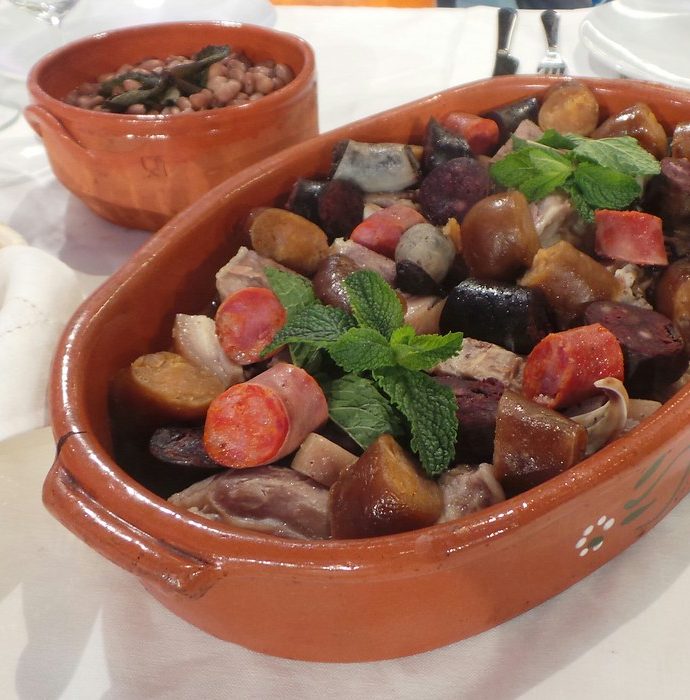 Cozido à Portuguesa traditionell portugiesisches Gericht
