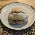 Bifana, portugiesisches Sandwich, Schweinefleisch-Sandwich, Portugal-Rezept