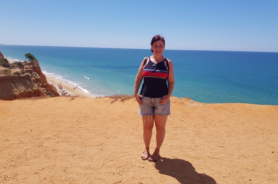 Fernanda am Praia da Falesia